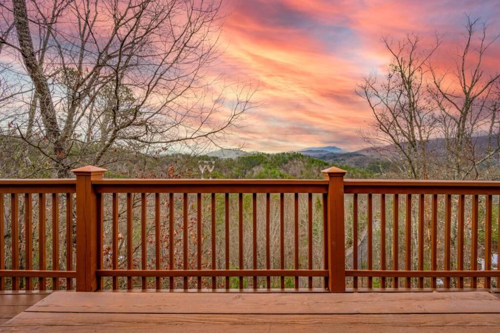 Over The Mountain - Smoky Mountain View Cabin Sevierville Exteriér fotografie